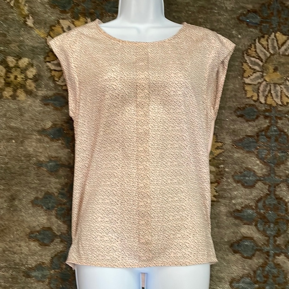 Ladies top from The Limited. Size medium.